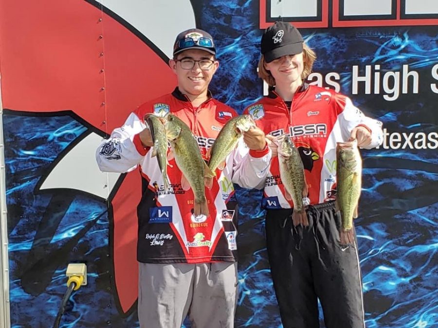 Bass fishing team snags 2nd in overall weight in season opener