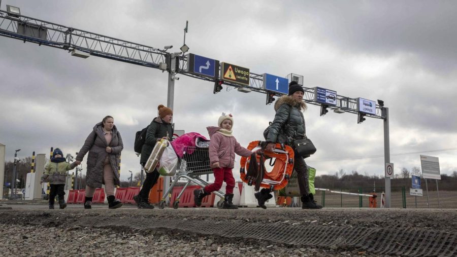 Ukrainian refugees leaving their country